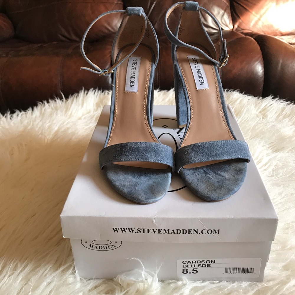 Steve Madden Carrson blue suede heels